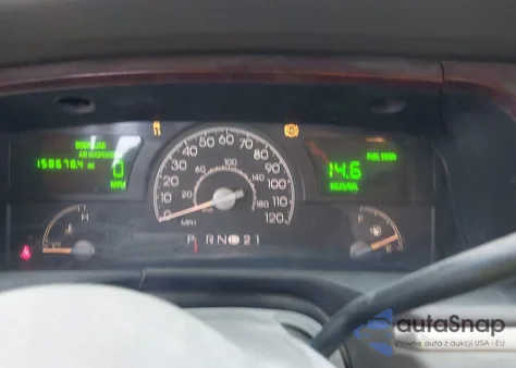 2004 Lincoln Town Car Signature из США, поврежденный, VIN 1LNHM81W74Y638077